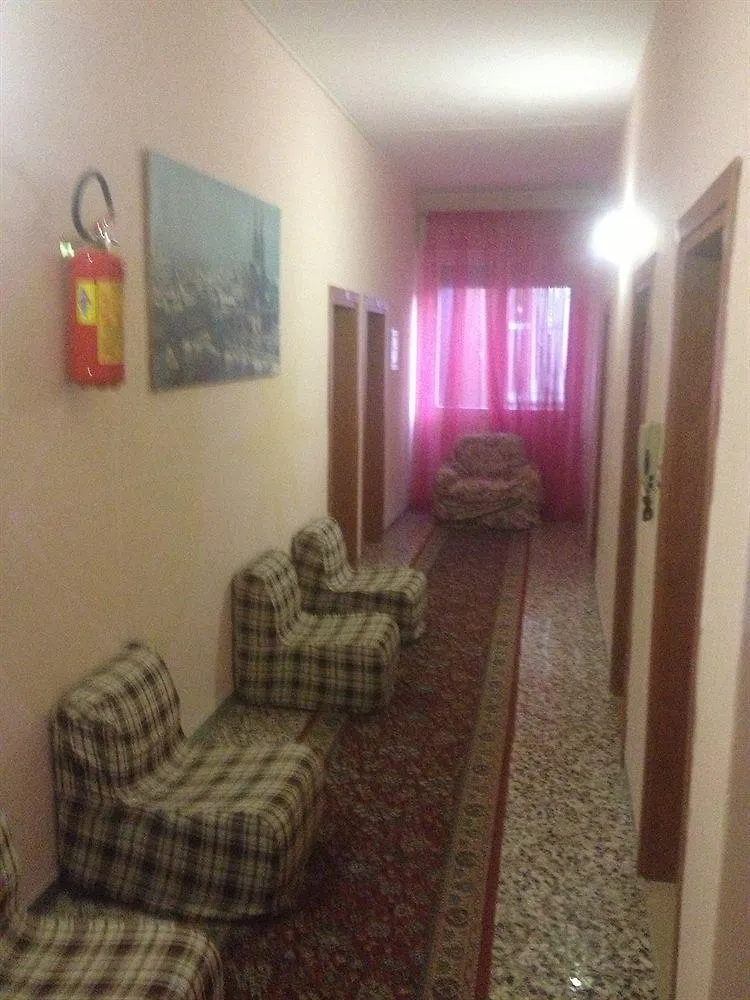 Hotel Corno D'Oro Rimini 2*,